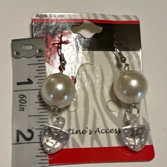 Mixed Lot of 6 Women's Costume/Fashion Jewelry Earrings, Pins, Charms - Picture 11 of 14